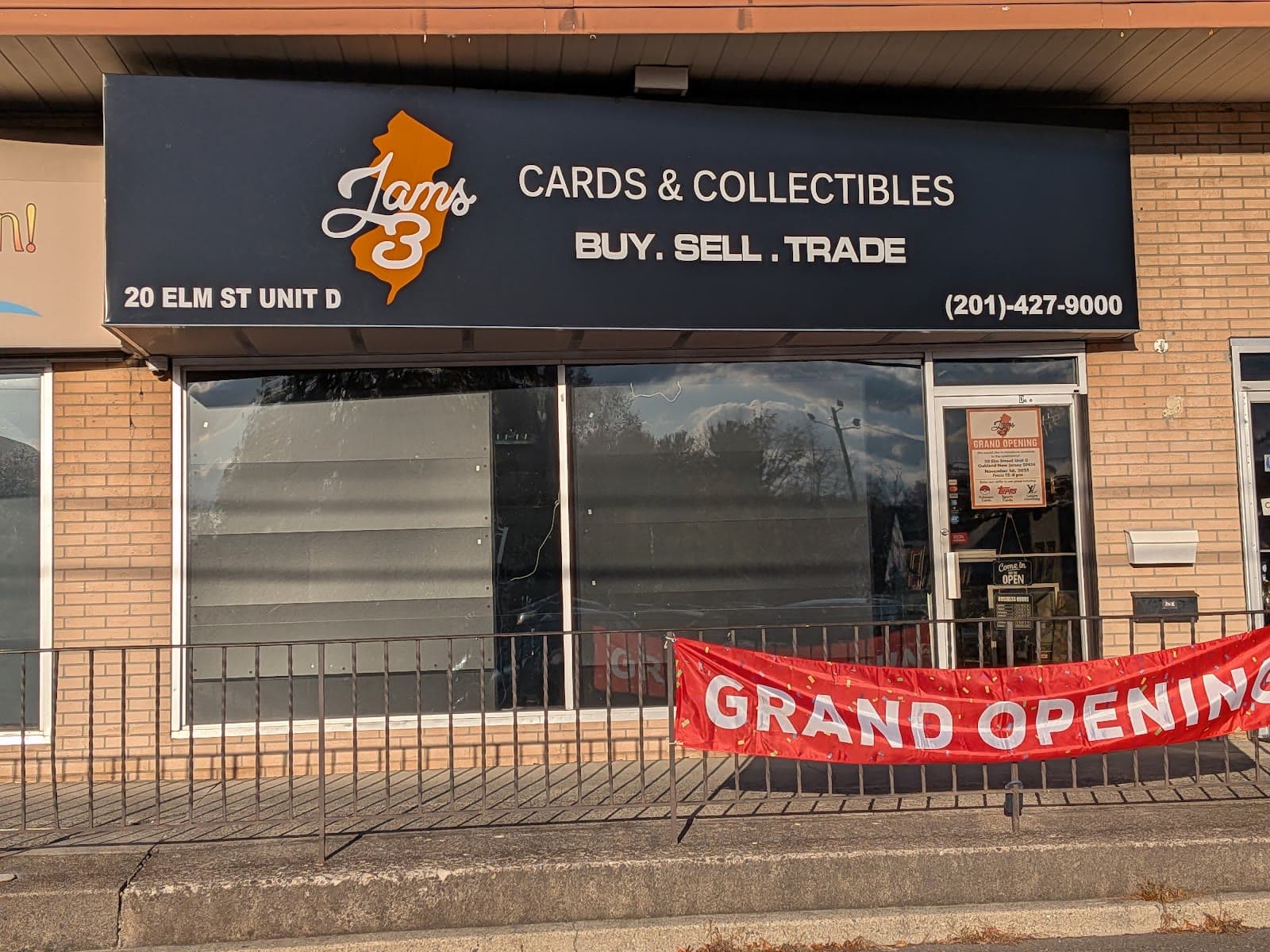 The Jams3 storefront on Elm Street in Oakland, New Jersey